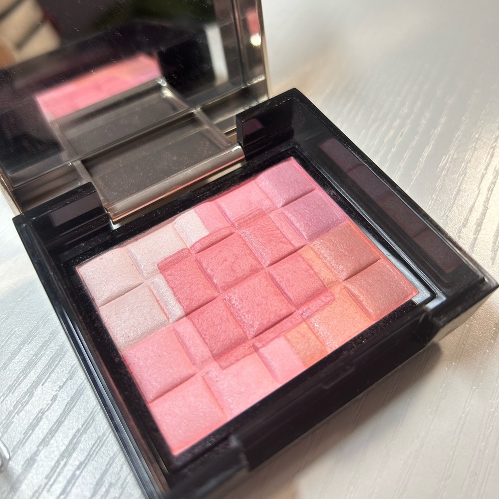 Shiseido Blush Maquillage Dramatic Mood Veil Pk200 Parallel IMPORT Goods
